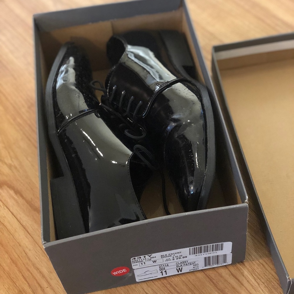Size 11 W Stacy Adams tuxedo shoes
